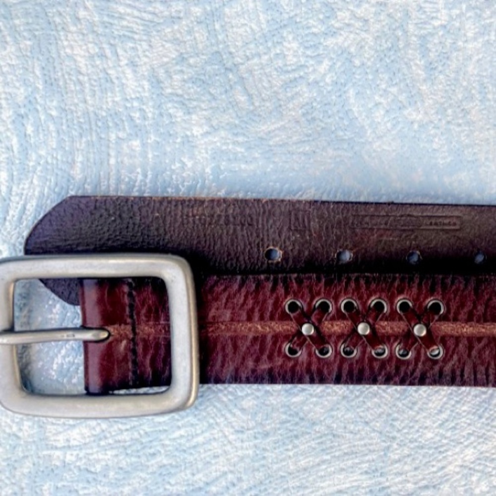 Fossil Solid Brass Buckle Leather Embellished Belt - image 7